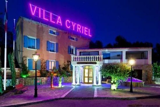 Fêter son mariage à la Villa Cyriel à Contes