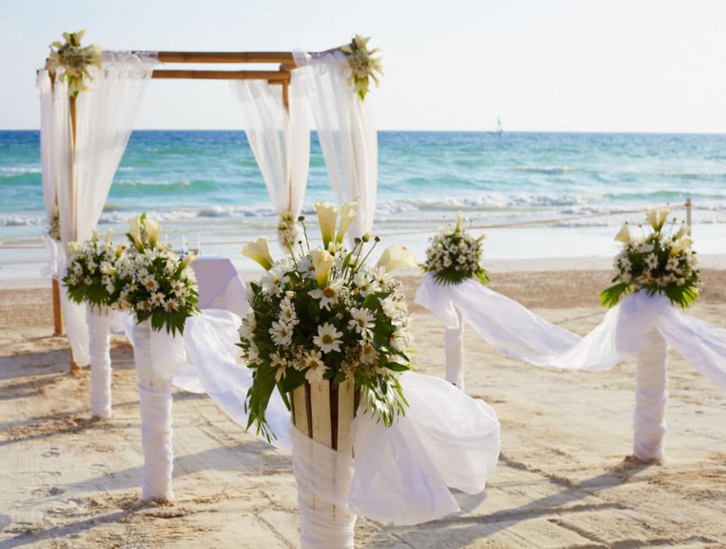 Top 5 des plages pour fêter son mariage dans le département du Var